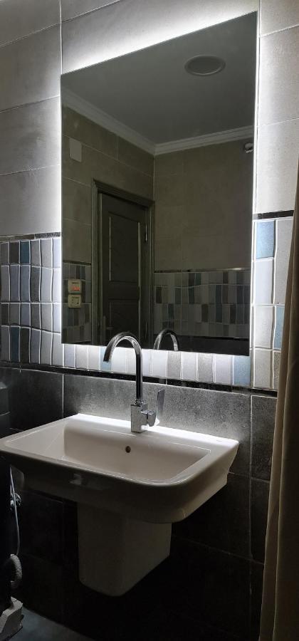Comfy 2-Bedrooms Apartment In Cairo 44-2 Ngoại thất bức ảnh